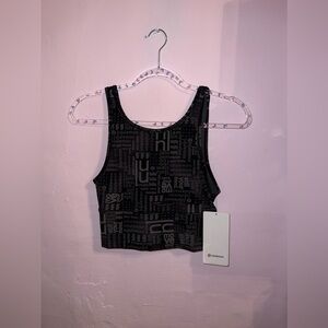 NWT NEW LULULEMON LOGO PIVOT TANK
